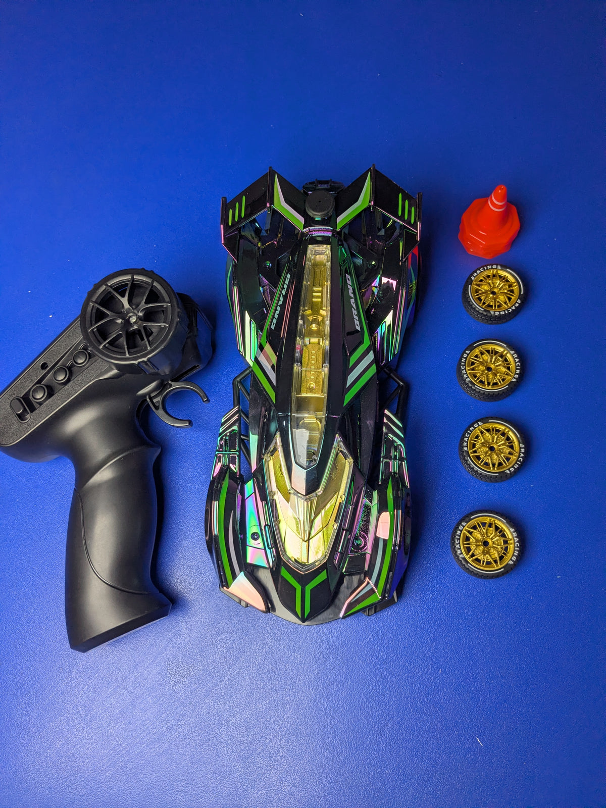 Holographic RC Drift Car – 4WD Remote Control Racing Car with LED Lights, Spray Effect & Drift Tires